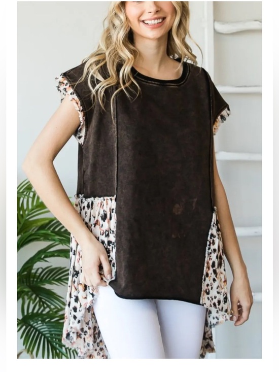 Oli & Hali Tops - Oli & Hali High Low Top. Sleeveless Brown Top w/Leopard Print Panels. Size Small